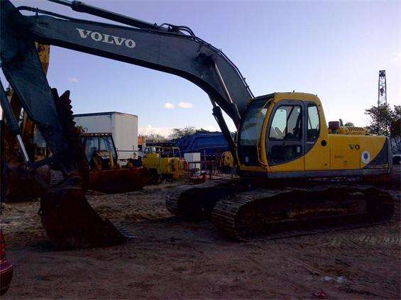 Excavadoras Hidraulicas Volvo EC240 LC  usada Ref.: 1331566651491362 No. 4