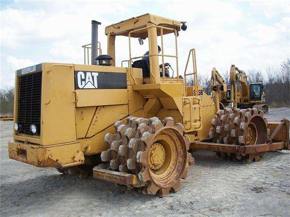 Compactadoras Suelos Y Rellenos Caterpillar 815B  usada en buen e Ref.: 1332962179531255 No. 2