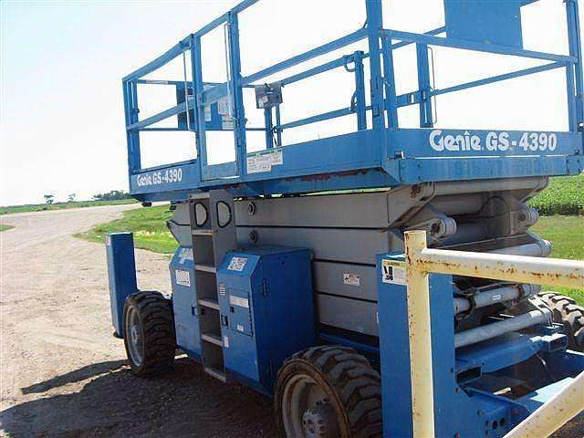 Plataforma Tipo Tijera Genie GS4390  de importacion a la venta Ref.: 1334162849076538 No. 3