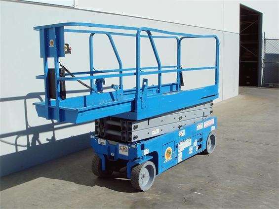 Plataforma Tipo Tijera Genie GS2032  usada en buen estado Ref.: 1334776655784268 No. 3