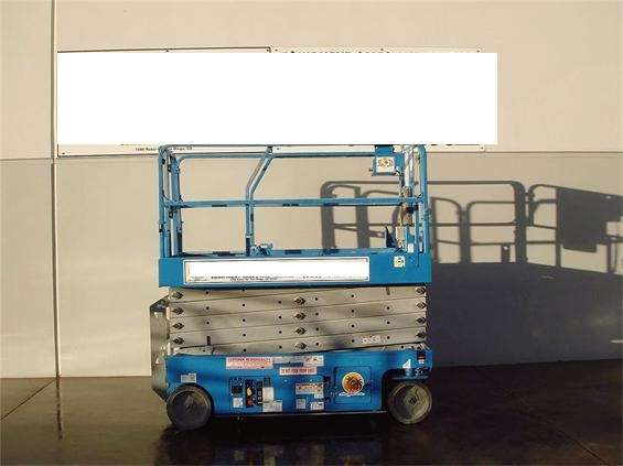 Plataforma Tipo Tijera Genie GS3246  de bajo costo Ref.: 1334856822942092 No. 4