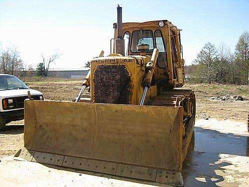 Dozers/tracks Caterpillar D6D