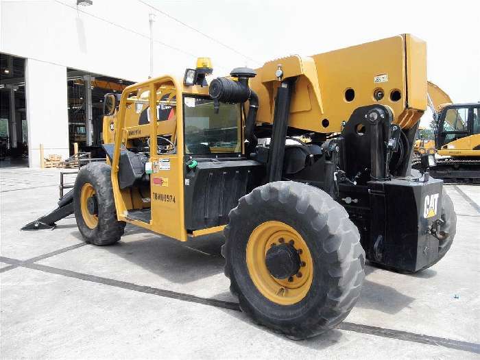 Telehandler Caterpillar TL1055