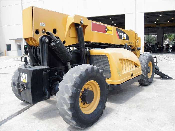 Montacargas Caterpillar TL1055  en buenas condiciones Ref.: 1335829067414900 No. 2