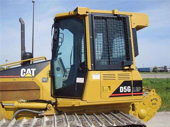 Dozers/tracks Caterpillar D5G