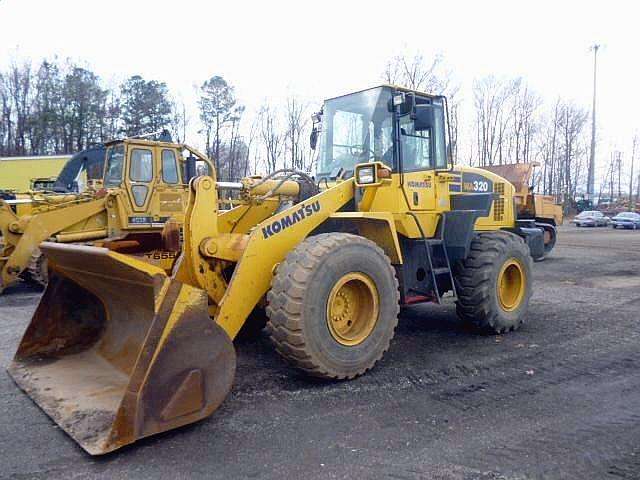 Cargadoras Sobre Ruedas Komatsu WA320  en buenas condiciones Ref.: 1336763755544327 No. 2