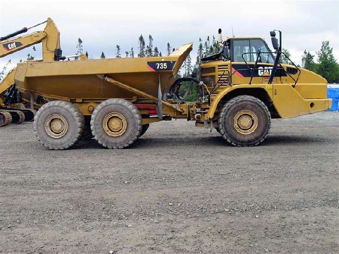 Camiones De Carga Caterpillar 735