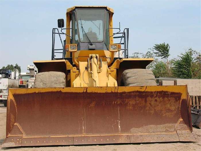 Tractores Sobre Ruedas Komatsu WD600  de medio uso en venta Ref.: 1339461477901032 No. 2