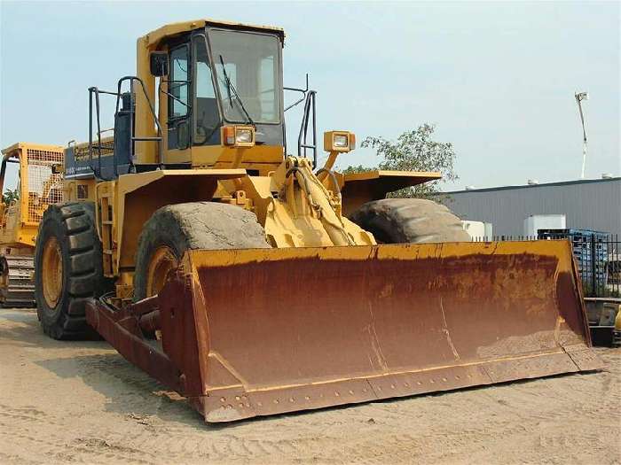 Tractores Sobre Ruedas Komatsu WD600  de medio uso en venta Ref.: 1339461477901032 No. 3