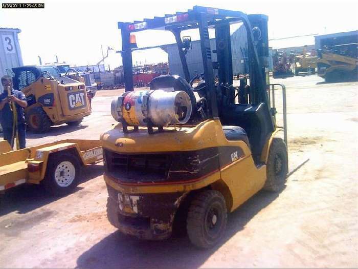 Montacargas Caterpillar P5000  usada Ref.: 1339637802277440 No. 3