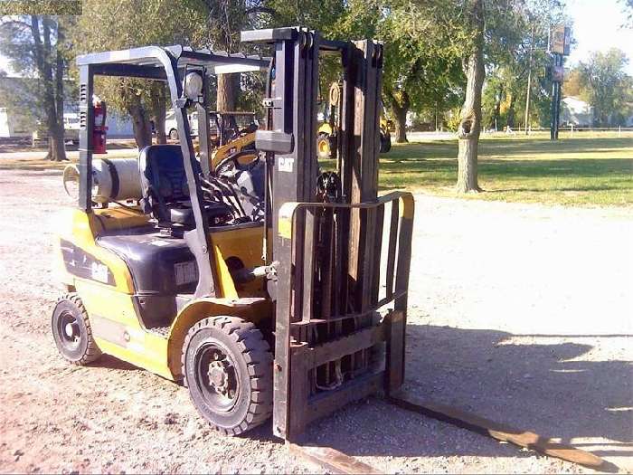 Freightelevator Caterpillar P5000