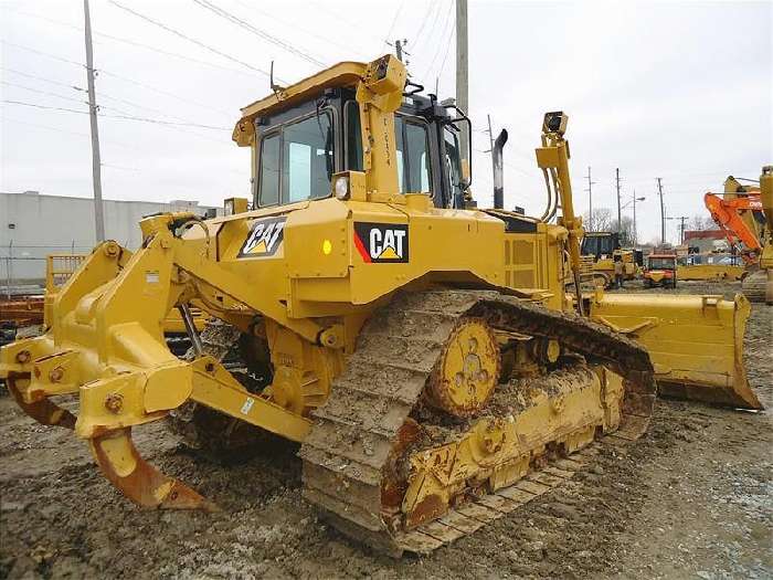 Dozers/tracks Caterpillar D6T