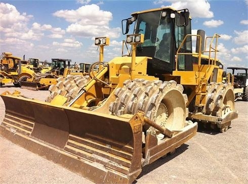 Compactadoras Suelos Y Rellenos Caterpillar 825H  de bajo costo Ref.: 1349281567806663 No. 4