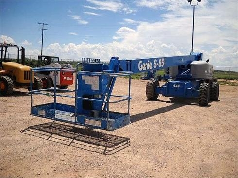 Plataformas Elevadoras Genie S85  en buenas condiciones Ref.: 1350070266660503 No. 2