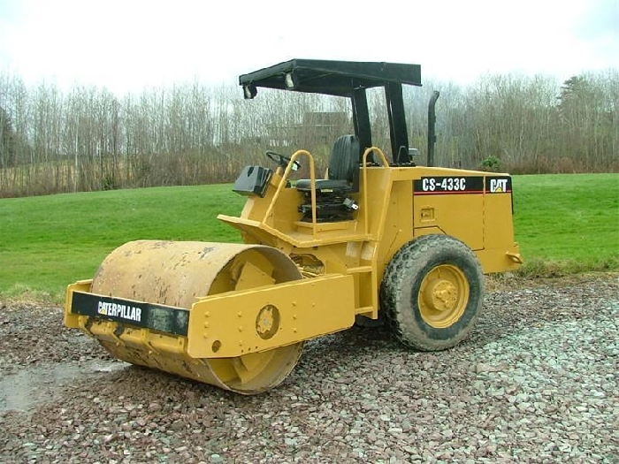 Vibratory Compactors Caterpillar CS-433C