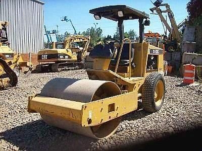 Compactadora Vibratoria Caterpillar CS-323 C  usada de importacio Ref.: 1351282289867904 No. 4