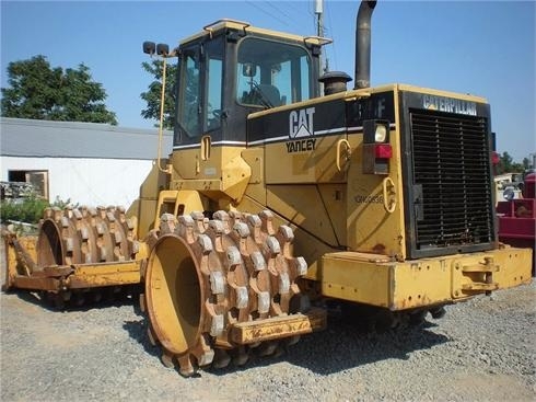 Compactadoras Suelos Y Rellenos Caterpillar 815F  en venta, usada Ref.: 1351361648972812 No. 4