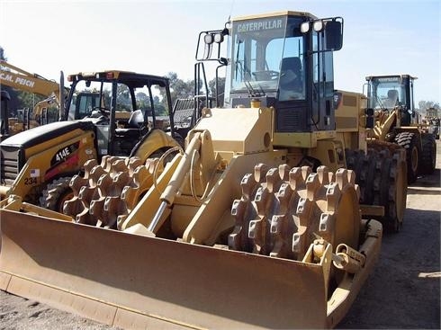 Compactadoras Suelos Y Rellenos Caterpillar 815F  en venta Ref.: 1351528689270727 No. 2