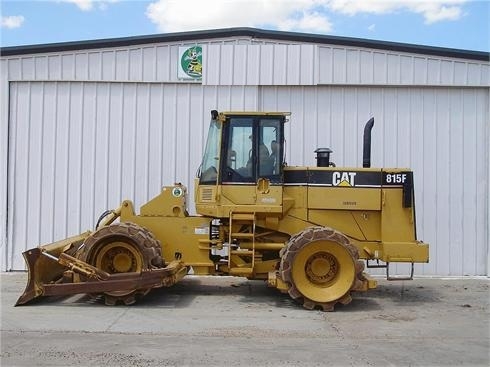 Compactadoras Suelos Y Rellenos Caterpillar 815F