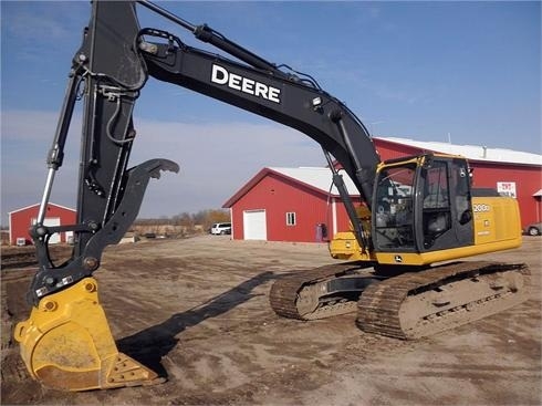 Hydraulic Excavator Deere 200D