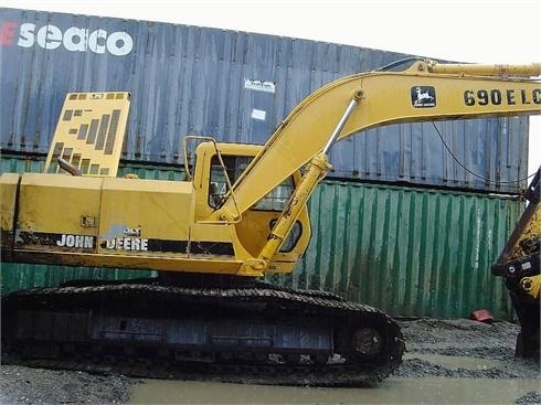 Hydraulic Excavator Deere 690E