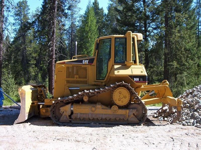 Dozers/tracks Caterpillar D6N