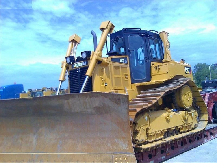 Tractores Sobre Orugas Caterpillar D6T  de bajo costo Ref.: 1354819756898438 No. 2