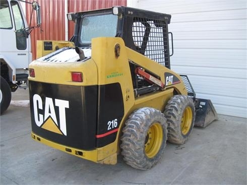 Minicargadores Caterpillar 216  en venta Ref.: 1358784923139243 No. 2