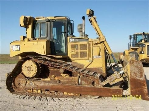 Tractores Sobre Orugas Caterpillar D6T  importada en buenas condi Ref.: 1362232723307932 No. 3