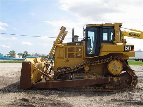 Tractores Sobre Orugas Caterpillar D6T  importada de segunda mano Ref.: 1362240432568039 No. 2