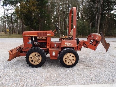 Zanjadora Ditch Witch 3700  usada de importacion Ref.: 1362593712123349 No. 2