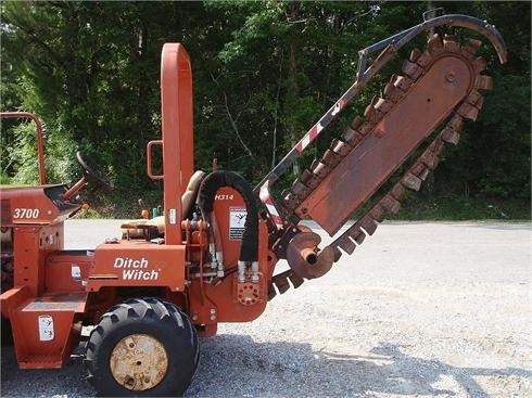 Zanjadora Ditch Witch 3700  seminueva en venta Ref.: 1362594275773138 No. 4