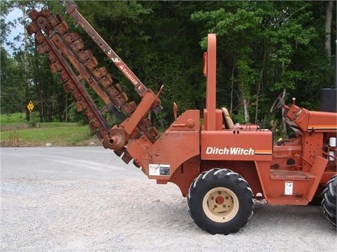 Trencher Ditch Witch 5110