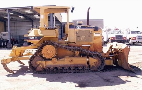 Tractores Sobre Orugas Caterpillar D6M  de medio uso en venta Ref.: 1363113270589930 No. 3