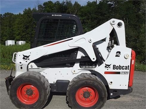 Minicargadores Bobcat S650  seminueva en perfecto estado Ref.: 1364831868708669 No. 2