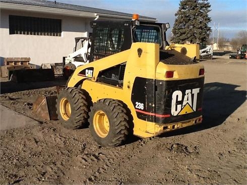 Minicargadores Caterpillar 236  en venta, usada Ref.: 1364845628204025 No. 3