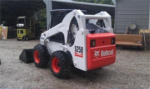 Minicargadores Bobcat S250