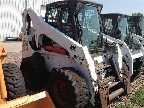 Minicargadores Bobcat S250