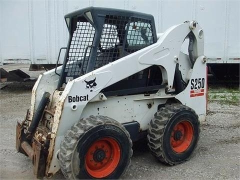 Minicargadores Bobcat S250  de bajo costo Ref.: 1365037680687828 No. 2