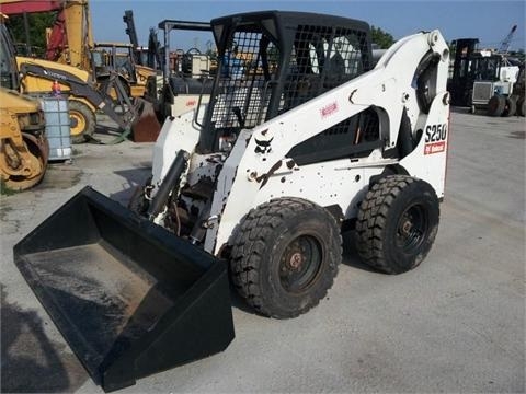 Minicargadores Bobcat S250  en venta, usada Ref.: 1365107489720048 No. 3