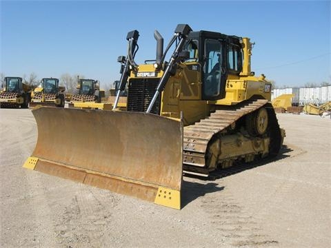 Dozers/tracks Caterpillar D6T