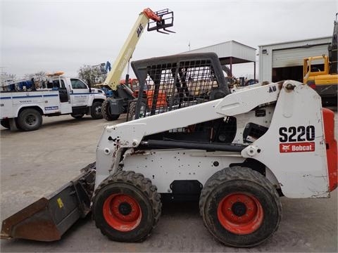 Minicargadores Bobcat S220  importada en buenas condiciones Ref.: 1365549230338606 No. 3