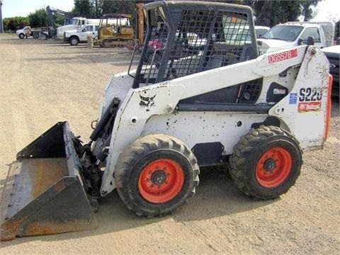 Minicargadores Bobcat S220  en buenas condiciones Ref.: 1365557107701446 No. 3