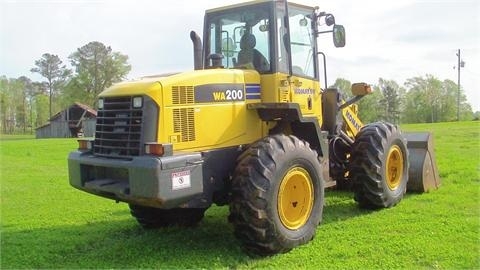 Cargadoras Sobre Ruedas Komatsu WA200