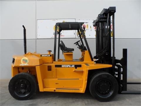 Montacargas Caterpillar DP115