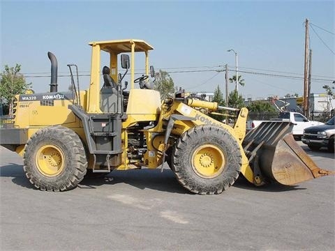 Wheel Loaders Komatsu WA320