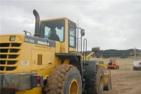 Cargadoras Sobre Ruedas Komatsu WA380  en venta, usada Ref.: 1368803769039749 No. 2