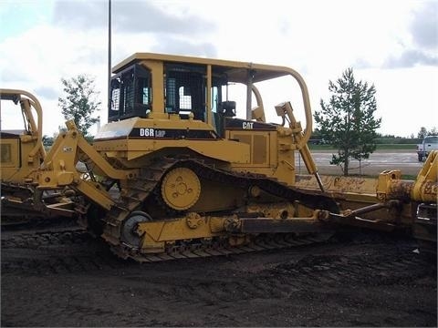 Dozers/tracks Caterpillar D6R