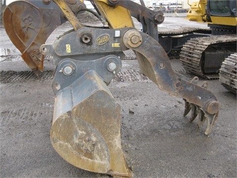 Excavadoras Hidraulicas Deere 225C  de medio uso en venta Ref.: 1369530946757323 No. 2