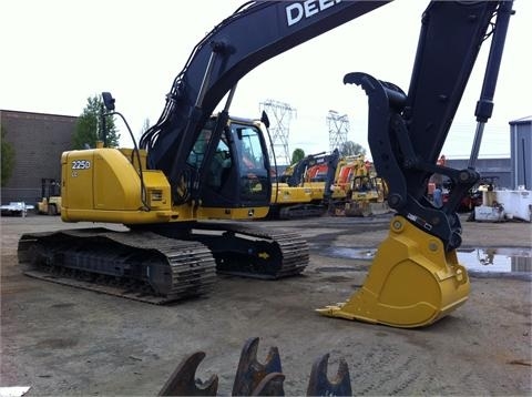 Excavadoras Hidraulicas Deere 225D  usada a la venta Ref.: 1369564759829913 No. 2